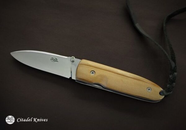 Citadel folding knife