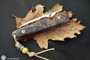 Couteau de poche Citadel Monterey feuilles de Bronze
