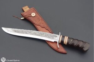 Knife Citadel Pioneer engraving damascus steel blade