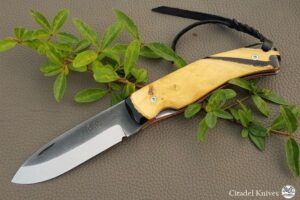 Citadel “Husky Boxwood”- Folding Knife.