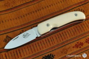 Citadel “Coubi Bone Engraving”- Folding Knife