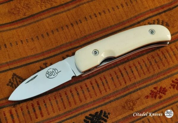 Coubi-folder-knife