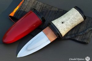 Citadel Susume Bati Rouge- Blanc- Couteau Japonais.