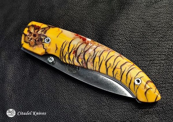 Citadel folding knife