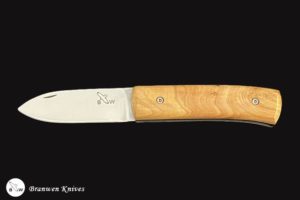 Branwen “FLAM” CADE- Couteau de poche.