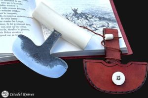 Citadel ULU buffalo bone- Fixed blade knife.