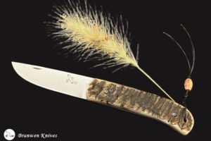 Branwen CAMILO cornu ramorum- Couteau de poche.