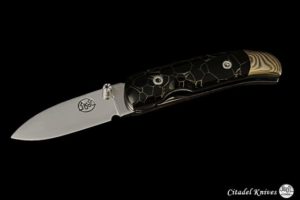 Citadel Coubi Pierre Noir- Mokume Gane- Couteau de poche.