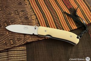 Citadel Fidel Os- Couteau de Poche.