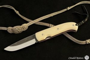 Citadel DANANG #2 OS Gravé- Couteau de Poche.