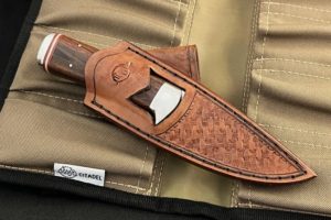 Couteau de Chasse Citadel VANNAK #1-Carbone- Manche en bois.